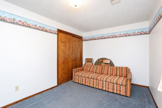 341 E Rose Avenue, Des Moines, IA 50315