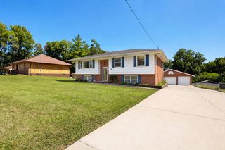 341 E Rose Avenue, Des Moines, IA 50315