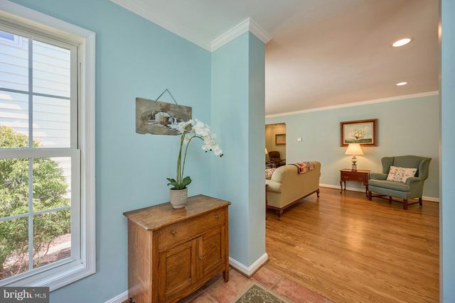 3032 CRANE DR, Falls Church, VA 22042