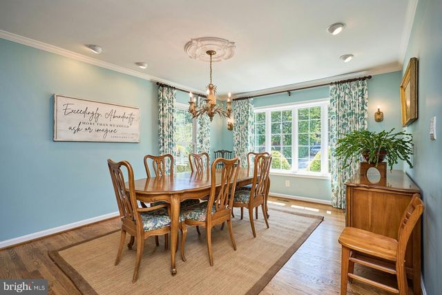 3032 CRANE DR, Falls Church, VA 22042
