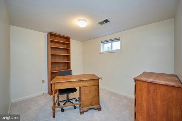 3032 CRANE DR, Falls Church, VA 22042