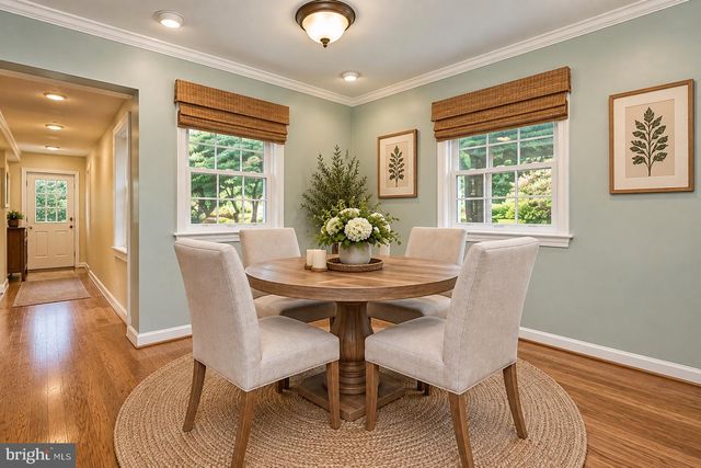 3032 CRANE DR, Falls Church, VA 22042