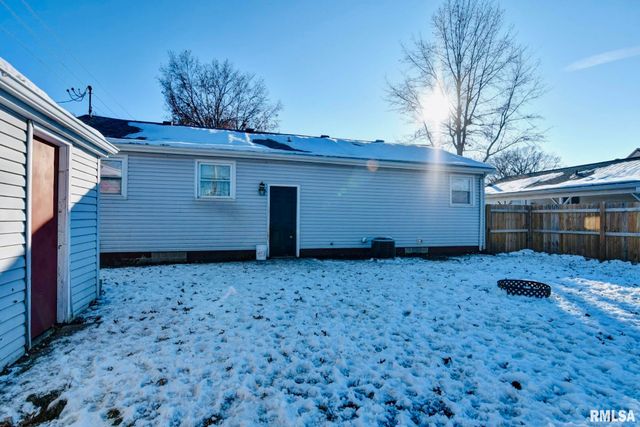 701 W Prairie Street, Taylorville, IL 62568