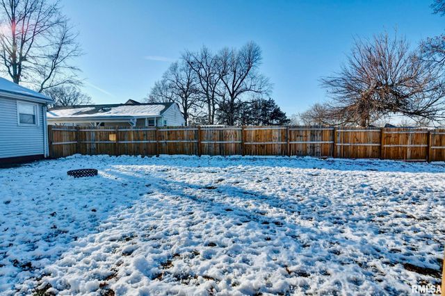 701 W Prairie Street, Taylorville, IL 62568