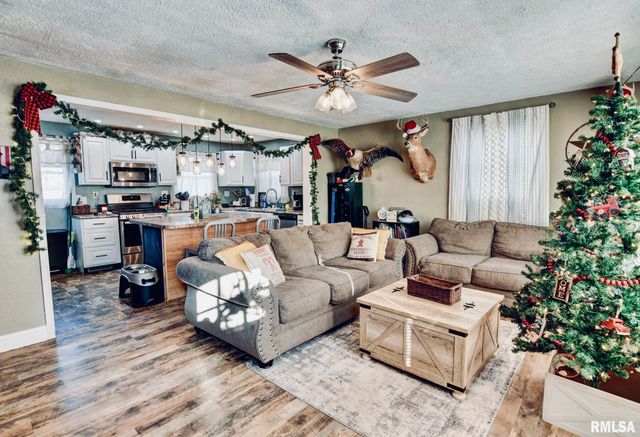 701 W Prairie Street, Taylorville, IL 62568