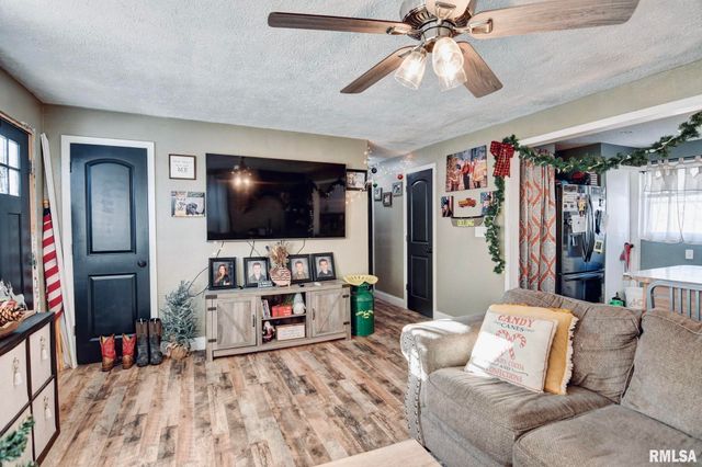 701 W Prairie Street, Taylorville, IL 62568