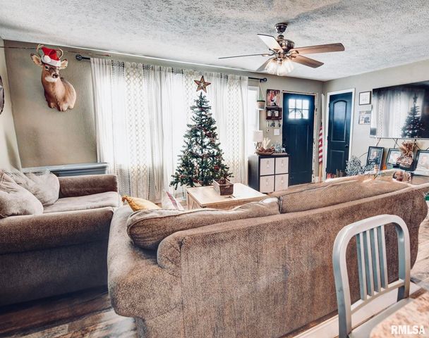 701 W Prairie Street, Taylorville, IL 62568