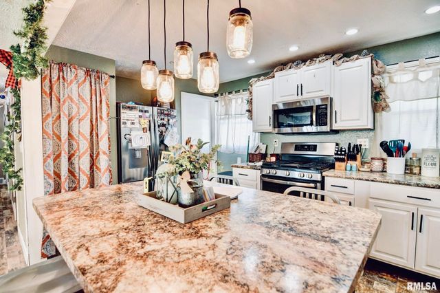 701 W Prairie Street, Taylorville, IL 62568