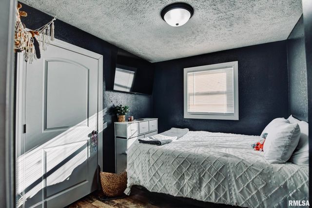 701 W Prairie Street, Taylorville, IL 62568