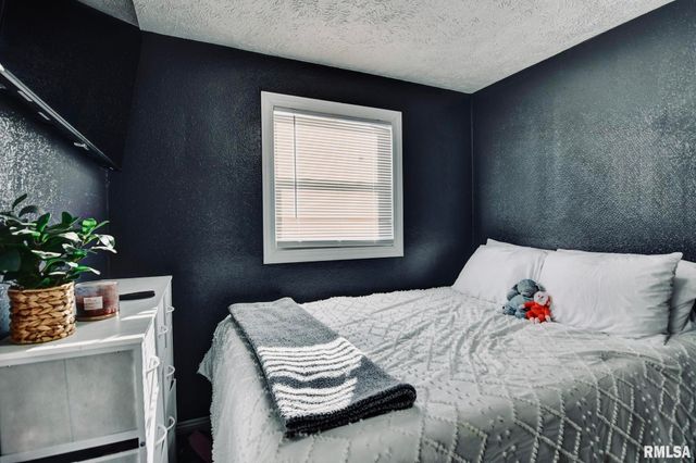 701 W Prairie Street, Taylorville, IL 62568