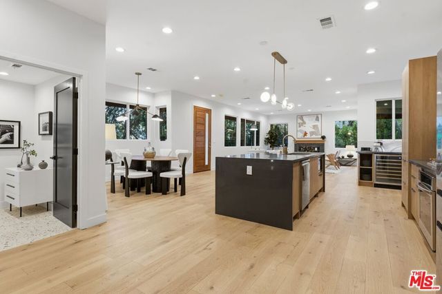 16708 Chaplin Avenue, Encino, CA 91436