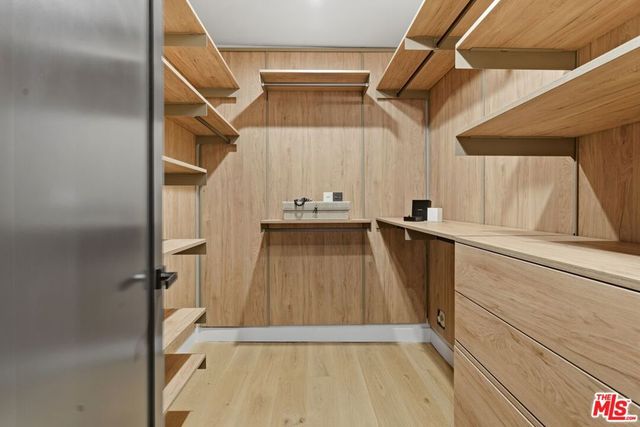 16708 Chaplin Avenue, Encino, CA 91436