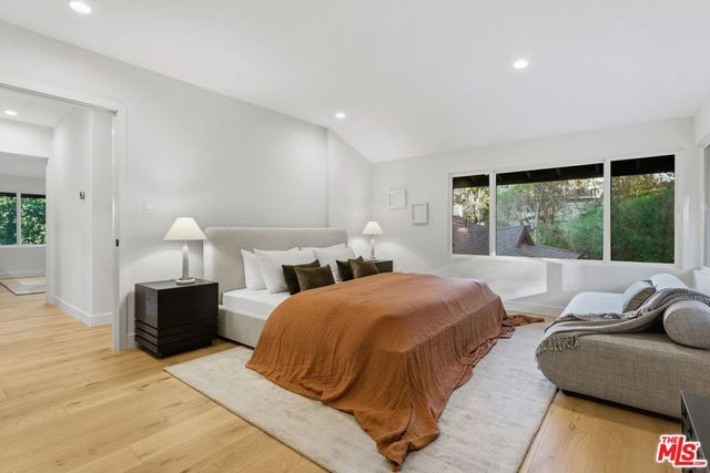 16708 Chaplin Avenue, Encino, CA 91436