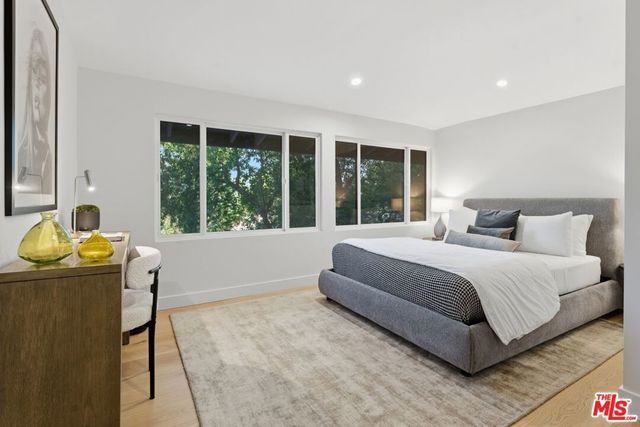 16708 Chaplin Avenue, Encino, CA 91436