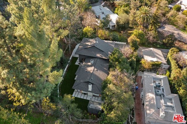 16708 Chaplin Avenue, Encino, CA 91436