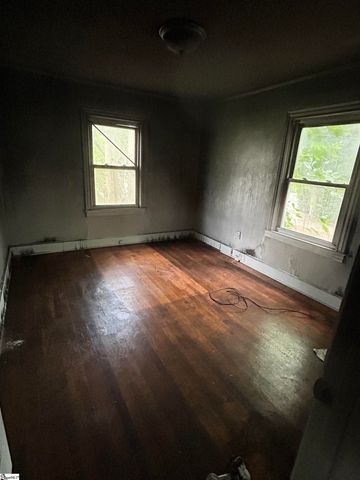 236 Pleasant Ridge Avenue, Greenville, SC 29605
