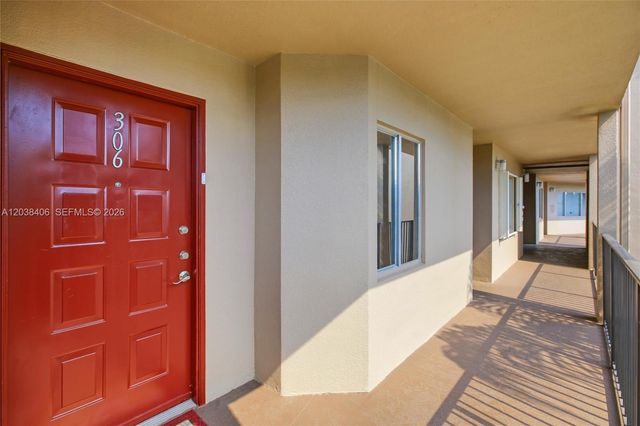 850 SW 138th Ave 306D, Pembroke Pines, FL 33027