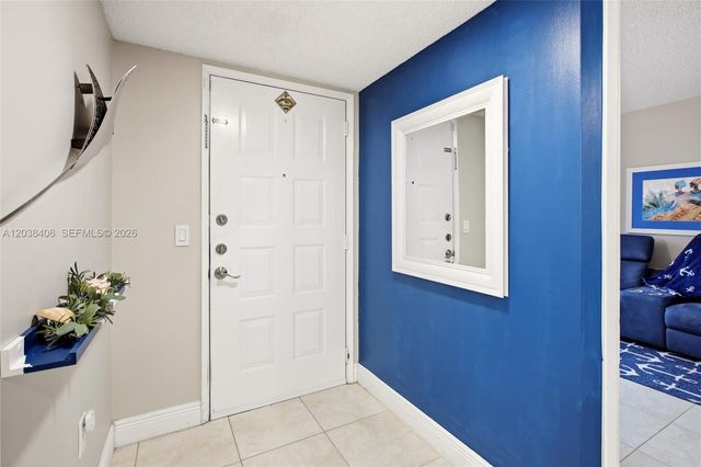 850 SW 138th Ave 306D, Pembroke Pines, FL 33027