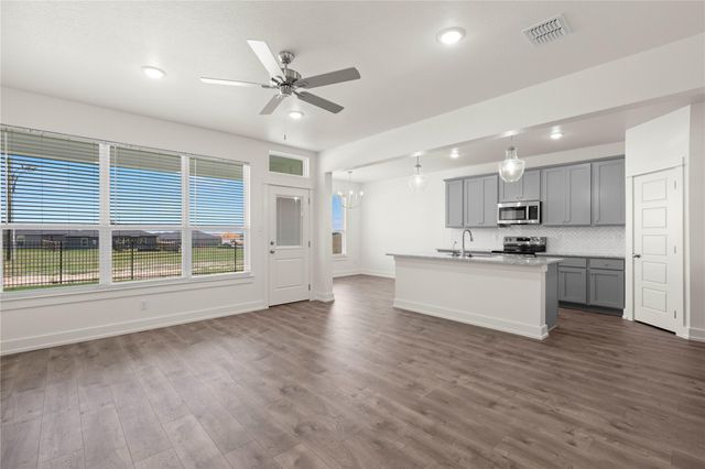 564 Gus LOOP, Georgetown, TX 78626