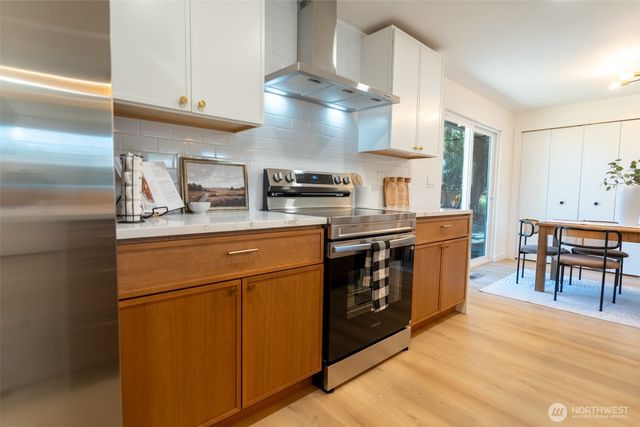 1101 Tule Lake Road S, Tacoma, WA 98444