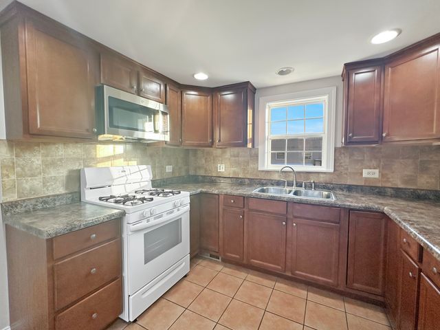 3135 Chicago Road 2nd, Steger, IL 60475