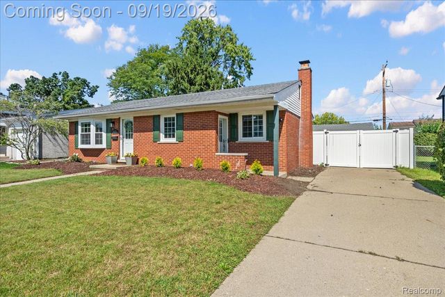 38038 Ross Street, Livonia, MI 48154