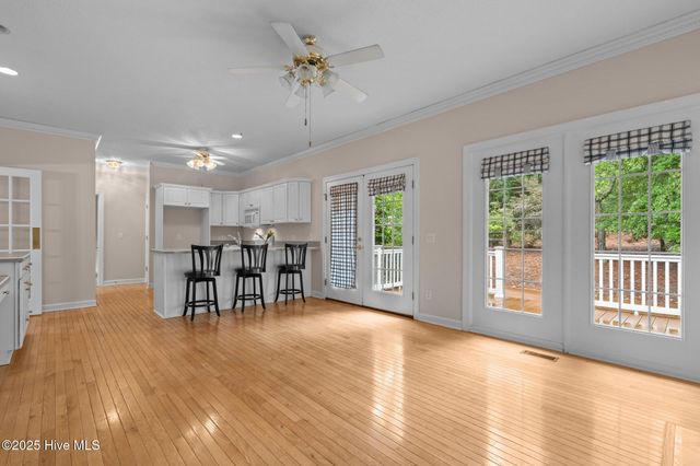 10 Lodge Pole Lane, Pinehurst, NC 28374