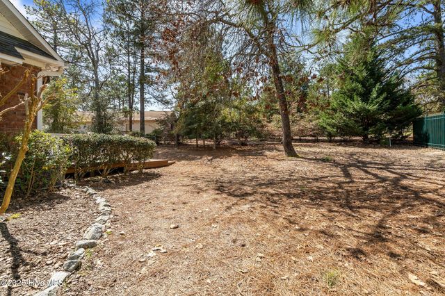 10 Lodge Pole Lane, Pinehurst, NC 28374