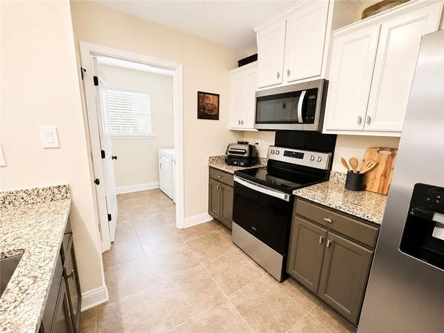 2196 Wolf Branch Drive S, Mobile, AL 36608