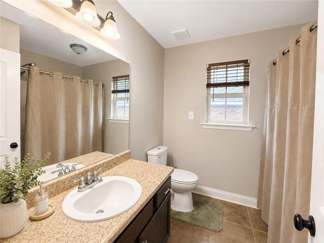 2196 Wolf Branch Drive S, Mobile, AL 36608