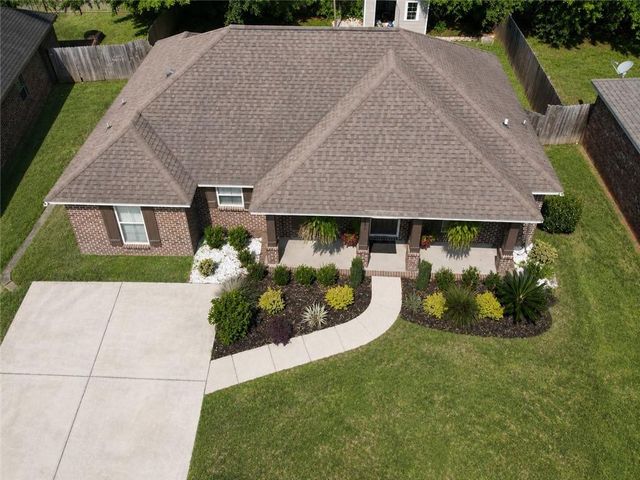 2196 Wolf Branch Drive S, Mobile, AL 36608