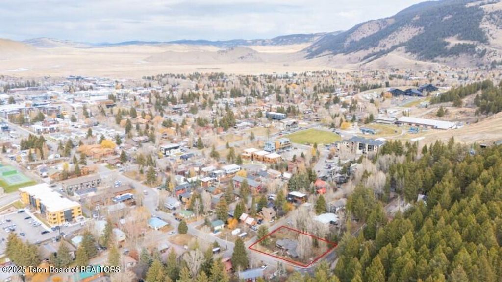 750 S MILLWARD Street, Jackson, WY 83001 photo 23