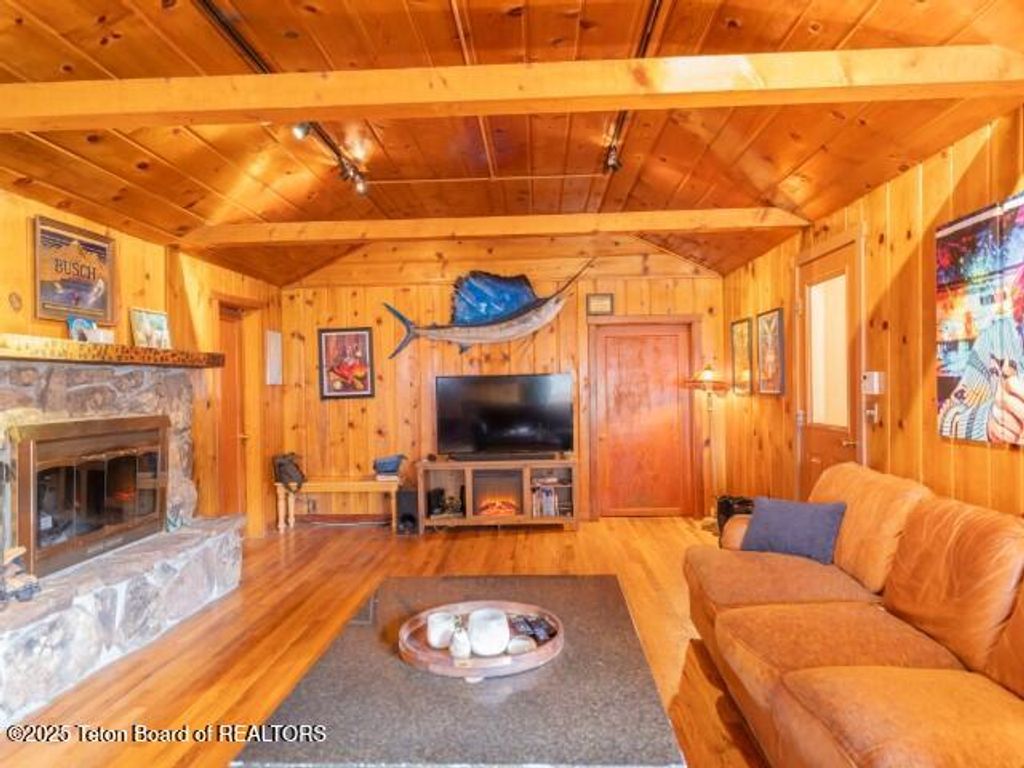 750 S MILLWARD Street, Jackson, WY 83001 photo 9