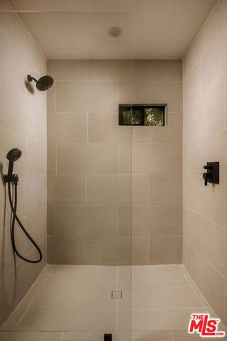129 N Almont Drive, Los Angeles, CA 90048