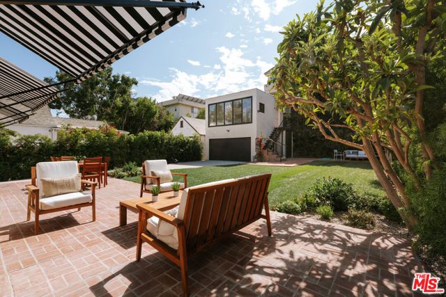 129 N Almont Drive, Los Angeles, CA 90048