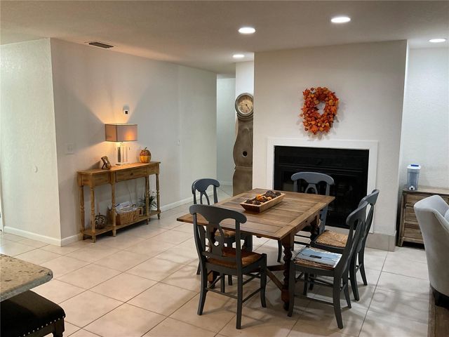 4403 WILLOWRUN LANE, Tampa, FL 33624