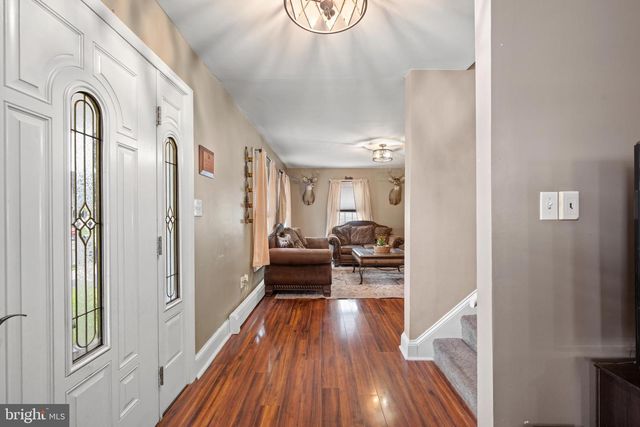 317 BROAD ST, Elmer, NJ 08318