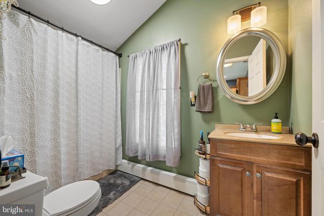 317 BROAD ST, Elmer, NJ 08318