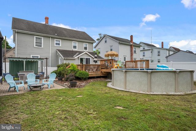 317 BROAD ST, Elmer, NJ 08318