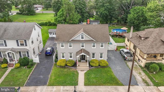 317 BROAD ST, Elmer, NJ 08318