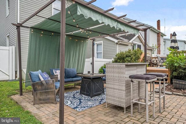 317 BROAD ST, Elmer, NJ 08318