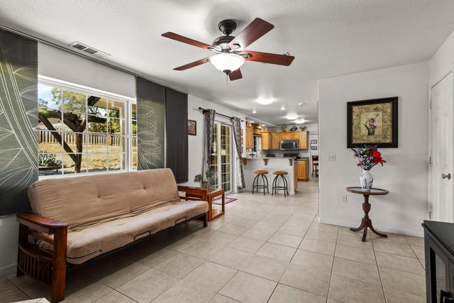 21080 Joanna Way, Redding, CA 96003