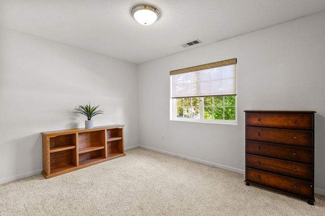 21080 Joanna Way, Redding, CA 96003