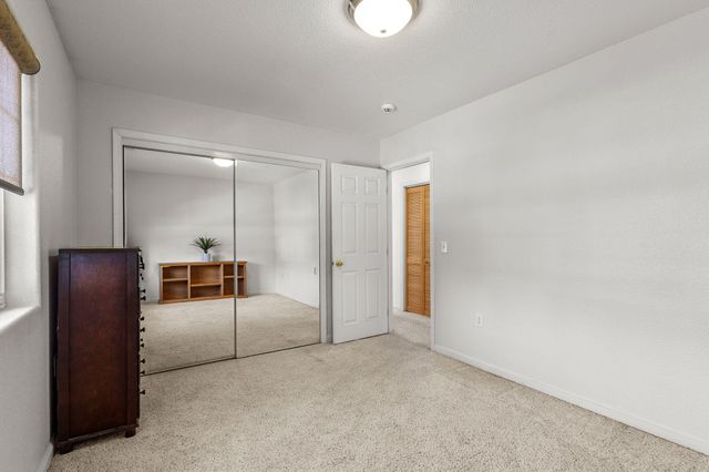 21080 Joanna Way, Redding, CA 96003