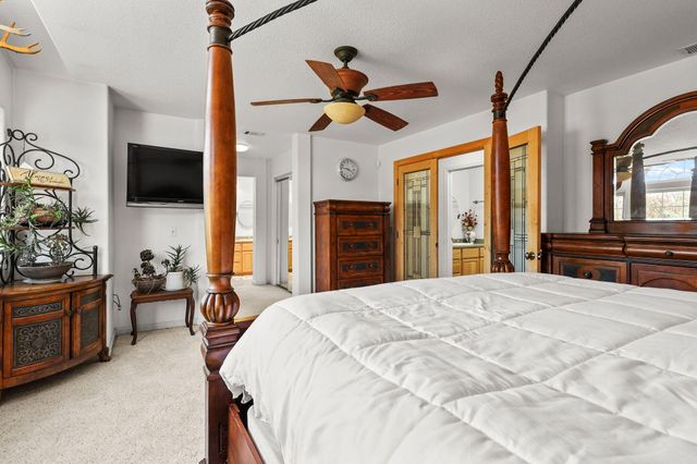 21080 Joanna Way, Redding, CA 96003