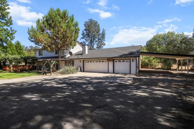 21080 Joanna Way, Redding, CA 96003
