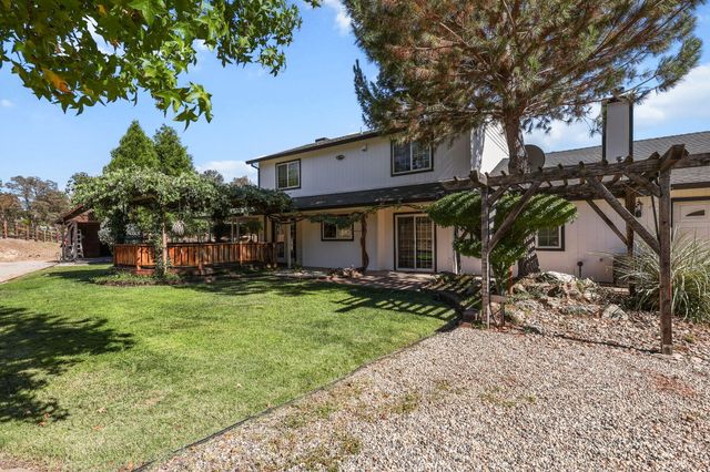 21080 Joanna Way, Redding, CA 96003