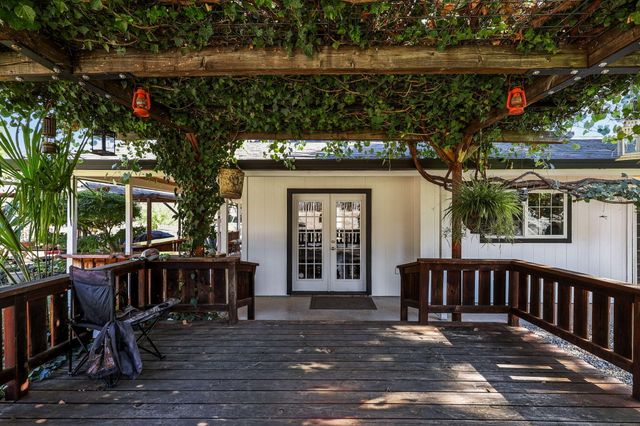 21080 Joanna Way, Redding, CA 96003