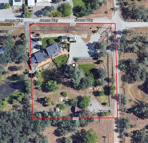 21080 Joanna Way, Redding, CA 96003
