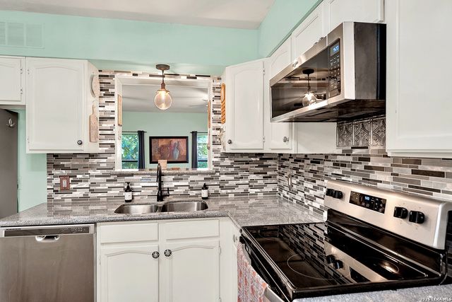 205 TRUDY LN, Universal City, TX 78148